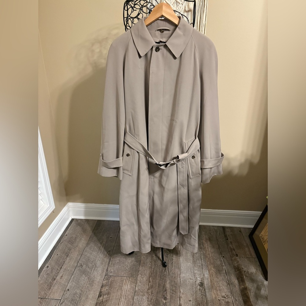 Classic Turnberry Tan Men's Business  Water Resistant Trench Coat 38 short